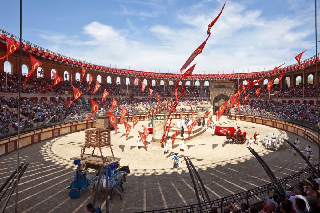 le puy du fou 2016