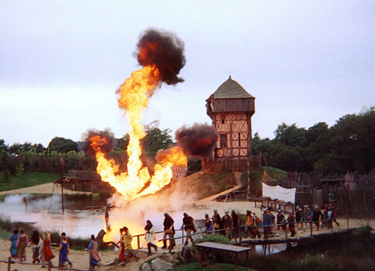 Vous cherchez un hébergement proche du puy du Fou ? L'hôtel Aloé vous accueille